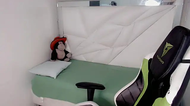 Snapshot of Liarr_ chatting on 20, 2, 2026 Liarr online show from 20, 2, 2026