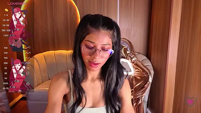 Snapshot of Alina_b_ chatting on 8, 6, 2026 Alina b online show from 8, 6, 2026