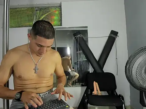 Snapshot of Bonniie_23 chatting on 4, 2, 2026 Bonniie 23 online show from 4, 2, 2026