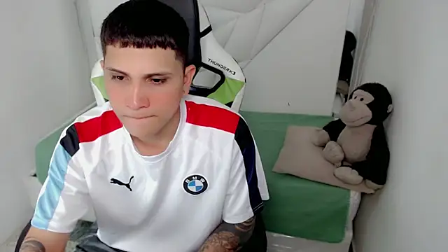 Snapshot of Black_diamondd_ chatting on 3, 2, 2026 Black diamondd online show from 3, 2, 2026