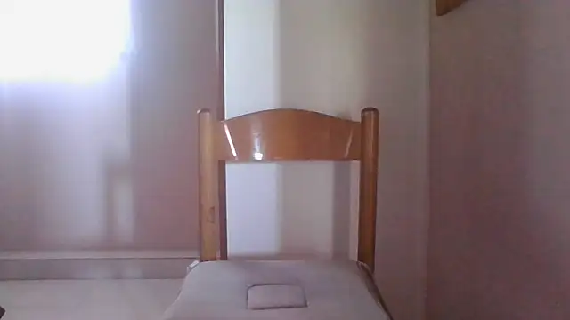 Snapshot of YoungforOld32 chatting on 1, 7, 2026 YoungforOld32 online show from 1, 7, 2026