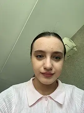 MiaTee online show from 15, 4, 2026