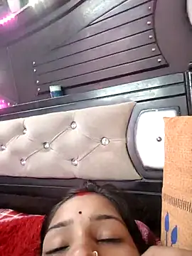 Snapshot of bhavna_pandit chatting on 8, 4, 2026 bhavna pandit online show from 8, 4, 2026