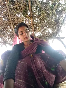 Snapshot of bhavna_pandit chatting on 16, 4, 2026 bhavna pandit online show from 16, 4, 2026