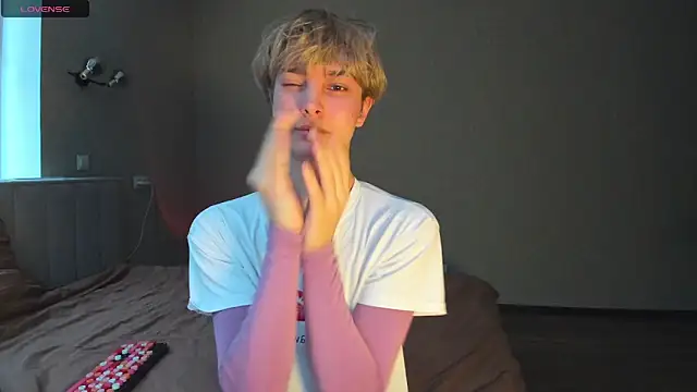 Snapshot of bunnyblush67 chatting on 3, 3, 2026 bunnyblush67 online show from 3, 3, 2026