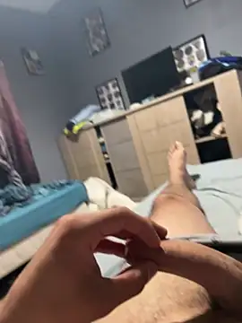 Snapshot of magicdickx21 chatting on 1, 6, 2026 magicdickx21 online show from 1, 6, 2026