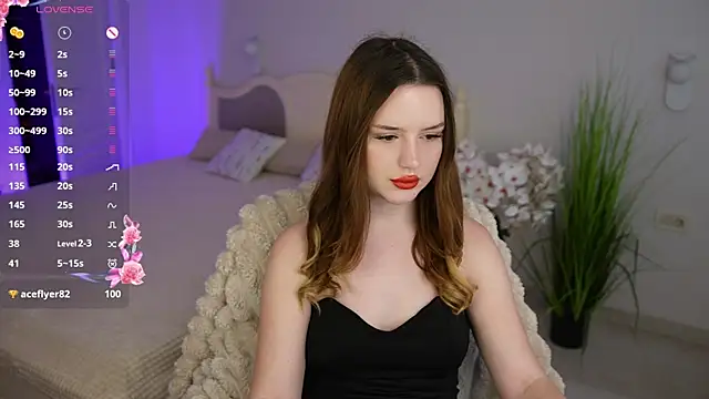 Snapshot of Milana_Moons chatting on 17, 7, 2026 Milana Moons online show from 17, 7, 2026