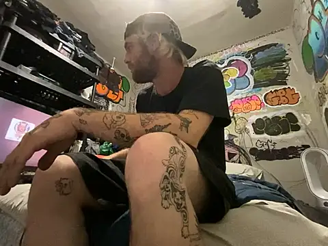 Snapshot of gothboiplzty chatting on 6, 7, 2026 gothboiplzty online show from 6, 7, 2026