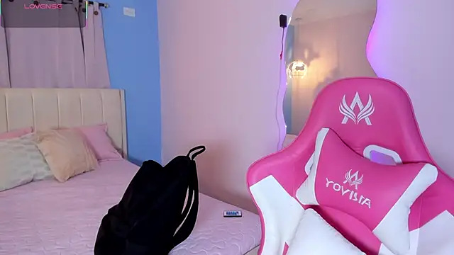 Snapshot of LOU_22_ chatting on 19, 2, 2026 LOU 22 online show from 19, 2, 2026