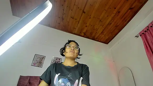 luna velveth online show from 21, 2, 2026