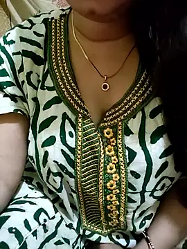 Snapshot of PARI51 chatting on 12, 5, 2026 PARI51 online show from 12, 5, 2026