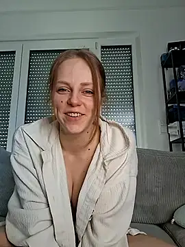 Larifari0406 online show from 3, 3, 2026