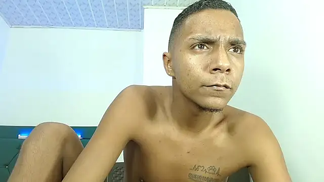 Snapshot of hotboyluxe chatting on 28, 5, 2026 hotboyluxe online show from 28, 5, 2026
