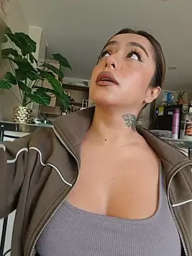 foxxy lover online show from 25, 6, 2026
