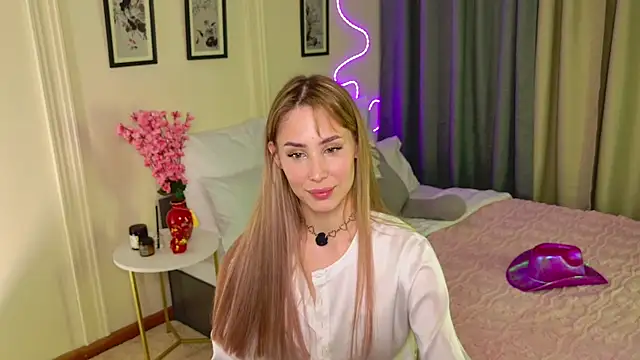 Snapshot of plugmyHDMI chatting on 16, 3, 2026 plugmyHDMI online show from 16, 3, 2026