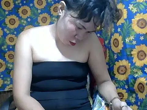 Snapshot of Sexy_HotPussy4u chatting on 27, 4, 2026 Sexy HotPussy4u online show from 27, 4, 2026
