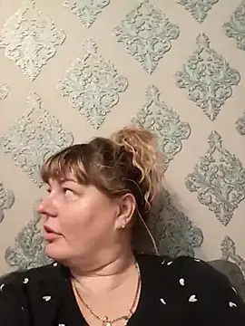 KristinaLowq online show from 4, 4, 2026