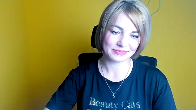 Snapshot of CuttieEmma chatting on 26, 6, 2026 CuttieEmma online show from 26, 6, 2026
