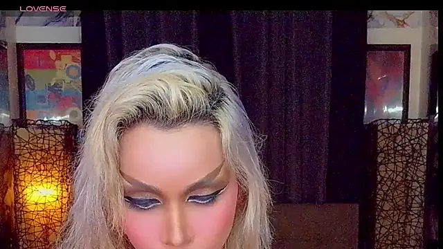 Snapshot of SeductiveSamanthaTS chatting on 15, 7, 2026 SeductiveSamanthaTS online show from 15, 7, 2026