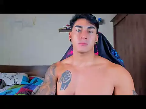 Snapshot of TAYLOR_MCLANE1 chatting on 3, 2, 2026 TAYLOR MCLANE1 online show from 3, 2, 2026