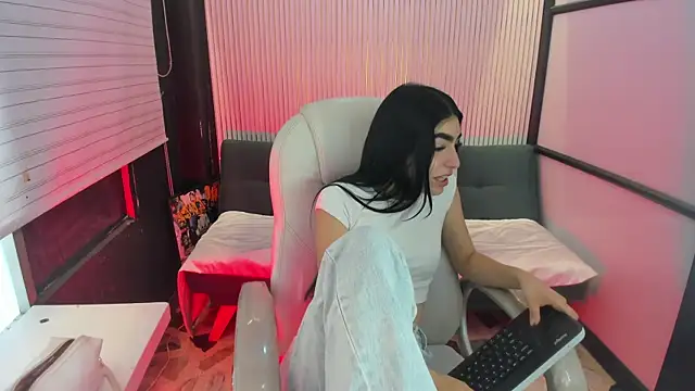 GemmaBrown online show from 6, 4, 2026