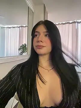 Snapshot of _HannahFox_ chatting on 9, 5, 2026 HannahFox online show from 9, 5, 2026