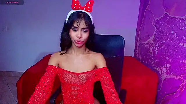 Snapshot of canela_salvaje chatting on 8, 6, 2026 canela salvaje online show from 8, 6, 2026