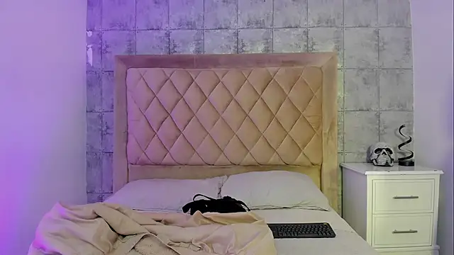 CleoFoxx  online show from 4, 3, 2026