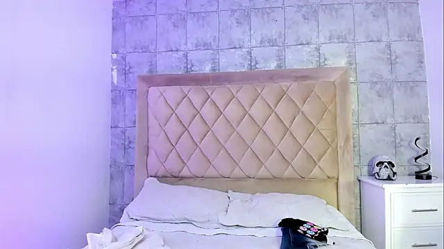 CleoFoxx  online show from 8, 3, 2026