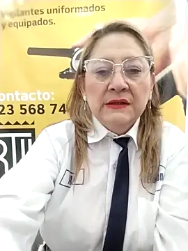 Snapshot of JULIETA_21- chatting on 30, 4, 2026 JULIETA 21- online show from 30, 4, 2026