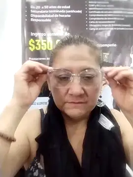 Snapshot of JULIETA_21- chatting on 8, 5, 2026 JULIETA 21- online show from 8, 5, 2026