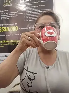 Snapshot of JULIETA_21- chatting on 21, 6, 2026 JULIETA 21- online show from 21, 6, 2026