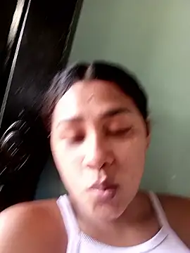 Snapshot of Eira_Allen chatting on 5, 3, 2026 Eira Allen online show from 5, 3, 2026
