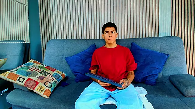 Snapshot of Aron_pulse chatting on 26, 2, 2026 Aron pulse online show from 26, 2, 2026