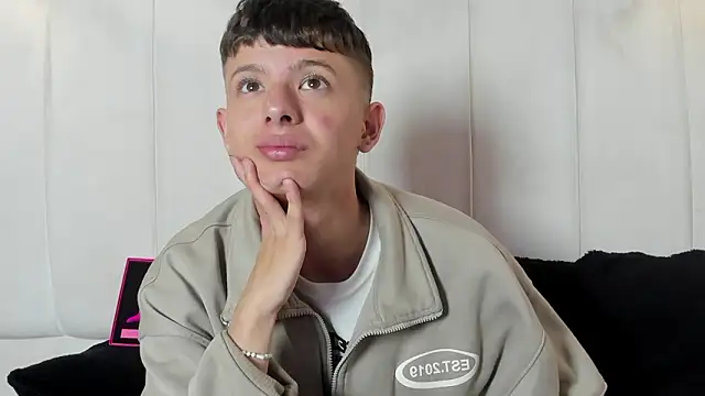 Snapshot of David_Roy_ chatting on 27, 2, 2026 David Roy online show from 27, 2, 2026