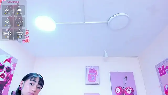 Maddie Rosee online show from 4, 2, 2026