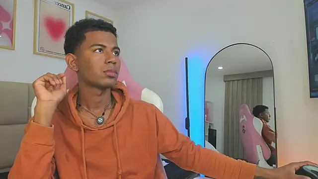 Snapshot of alexander_eros chatting on 3, 2, 2026 alexander eros online show from 3, 2, 2026