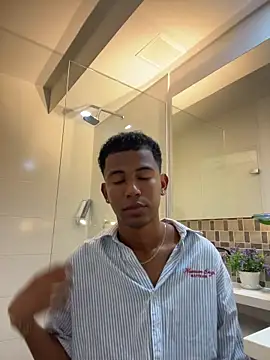 Snapshot of alexander_eros chatting on 7, 2, 2026 alexander eros online show from 7, 2, 2026