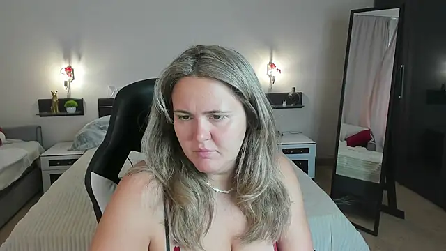 LilyBel online show from 15, 7, 2026