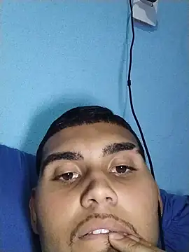 Snapshot of MickeySexyyy chatting on 25, 5, 2026 MickeySexyyy online show from 25, 5, 2026