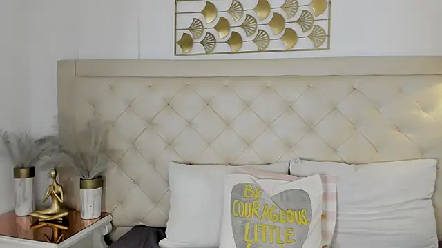 Snapshot of sweets_one chatting on 2, 3, 2026 sweets one online show from 2, 3, 2026