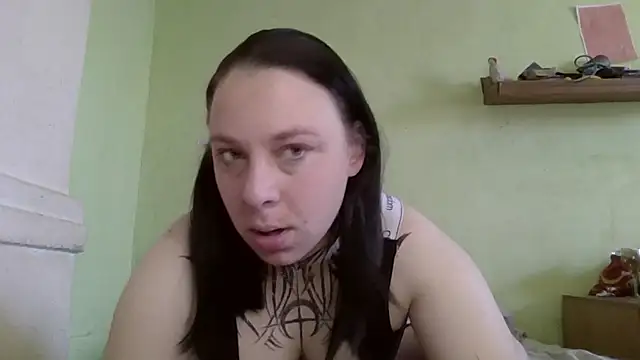 MillaSourety online show from 5, 4, 2026