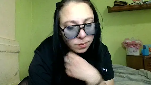 Snapshot of MillaSourety chatting on 21, 4, 2026 MillaSourety online show from 21, 4, 2026