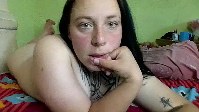 Snapshot of MillaSourety chatting on 3, 6, 2026 MillaSourety online show from 3, 6, 2026