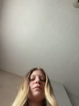 Paige love online show from 10, 3, 2026