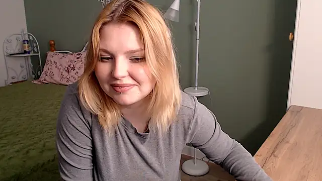 Snapshot of Ophelia_Ritz chatting on 13, 6, 2026 Ophelia Ritz online show from 13, 6, 2026