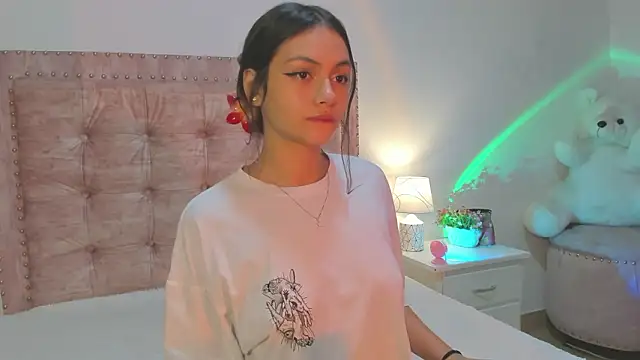 Snapshot of Jennifer_Lee_ chatting on 20, 2, 2026 Jennifer Lee online show from 20, 2, 2026