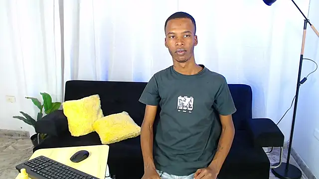 Snapshot of gusy_18 chatting on 7, 2, 2026 gusy 18 online show from 7, 2, 2026