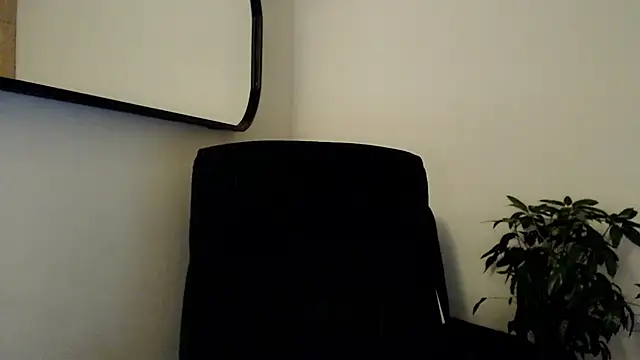 Snapshot of duvisex19 chatting on 18, 7, 2026 duvisex19 online show from 18, 7, 2026
