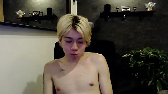 Snapshot of duvisex19 chatting on 28, 7, 2026 duvisex19 online show from 28, 7, 2026